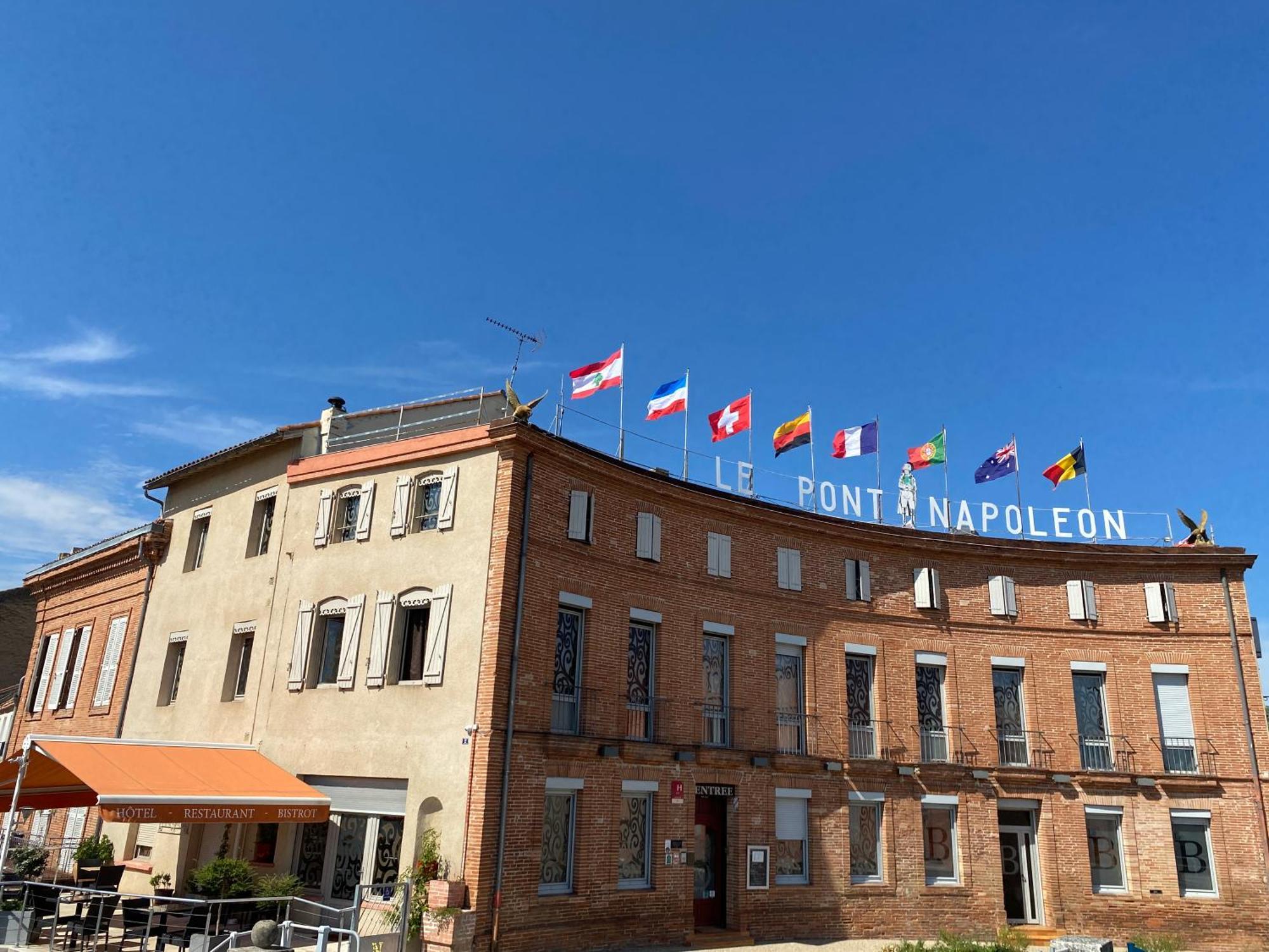 Hotel Le Pont Napoleon Moissac Exterior foto